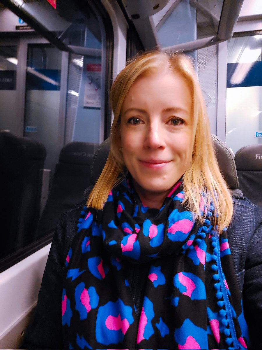 JCPDPhysio's tweet image. Early start but excited to be making my way to the @ParkinsonsEN #ExerciseHub London Study Day for a day of networking, learning &amp;amp; sharing best practice #ExerciseMatters #ExerciseIsMedicine #Parkinsons