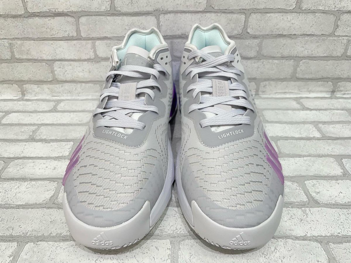 gallery2basket's tweet photo. 【10/1(土)発売】
adidas D.O.N. Issue 4
(GY6502)

https://t.co/hnBlYqMPeT

#gallery2 #ギャラリー2 #ギャラ2 #バスケットボール #バスケ #バッシュ #basketball #adidas #adidasbasketball #donissue4 #donissue #GALLERY2 #40周年 #買いたいより会いたい #そんなお店を目指して https://t.co/oGOrajBr1q
