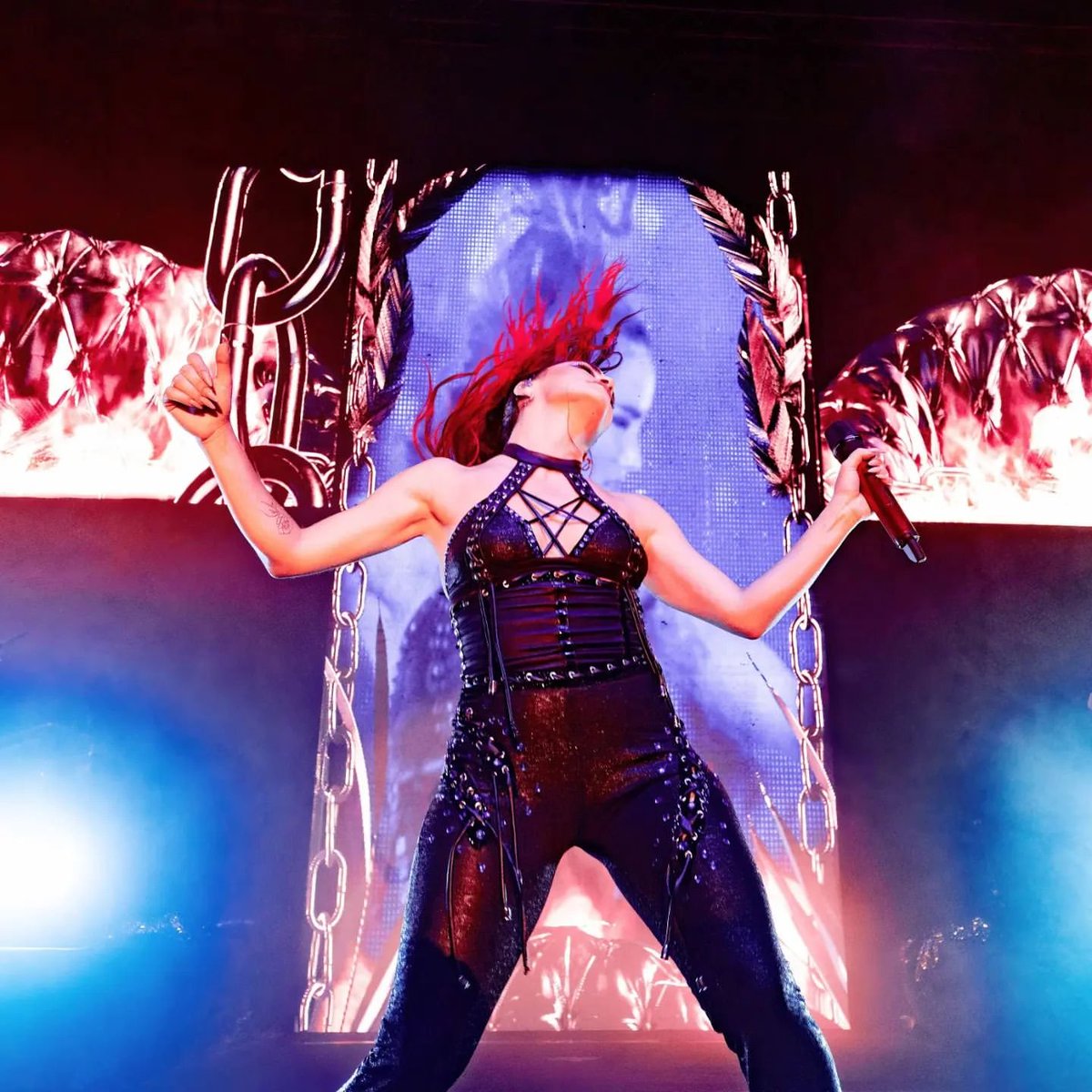 svitlanaespos's tweet photo. #LaliEnIsrael #DisciplinaTour @lalioficial https://t.co/XaBIwwQpAn