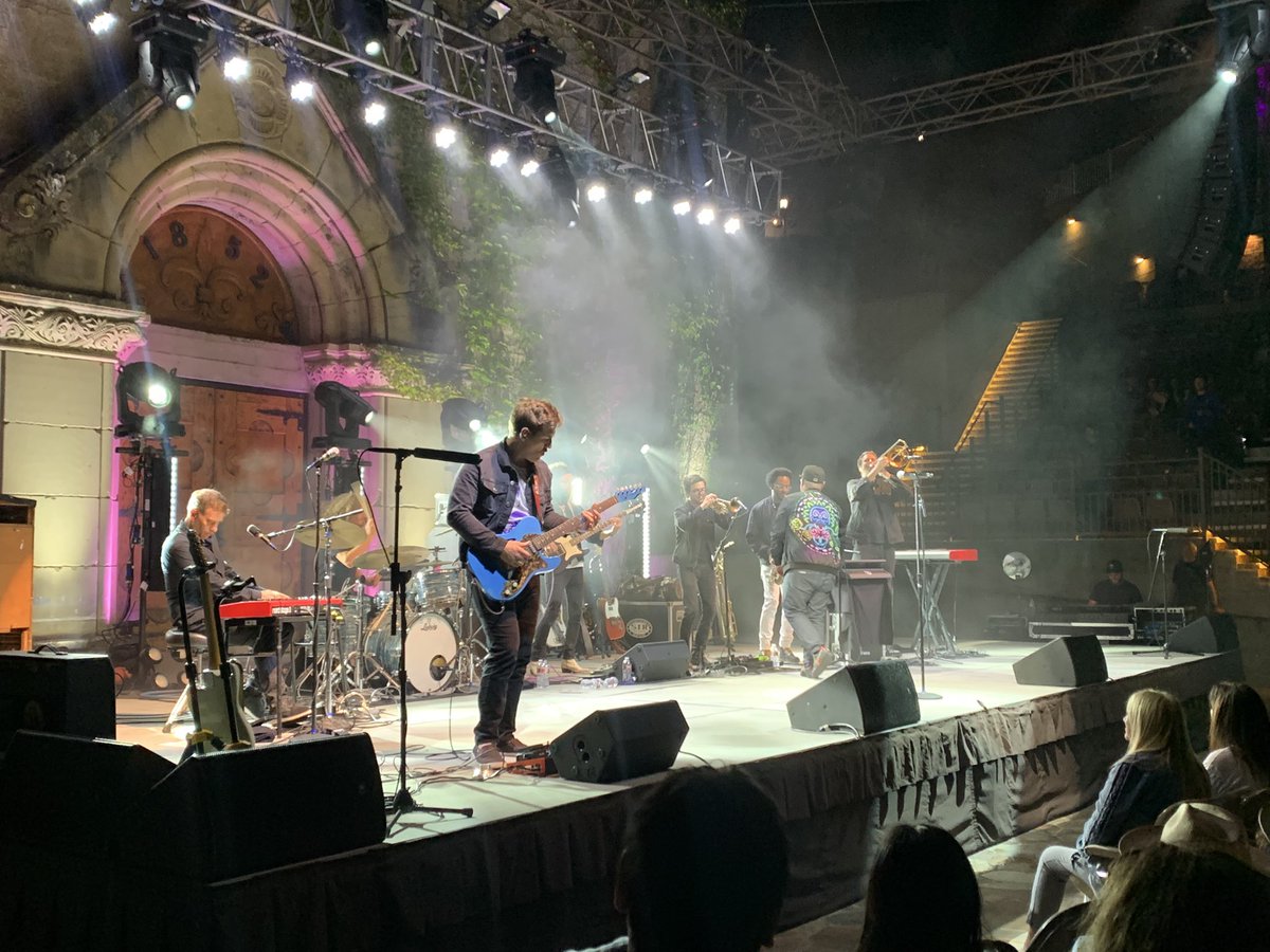 HotOffload's tweet photo. @StP_BrokenBones fellas. I was the “Make it Rain” guy in the audience tonight. Y’all made mine and my girls night. Saw you in like 2013/2014 at Mad Donnas in Nashville and been hooked. Thanks for the jams, and y’all enjoy the West Coast! https://t.co/wwn0RHTyHC
