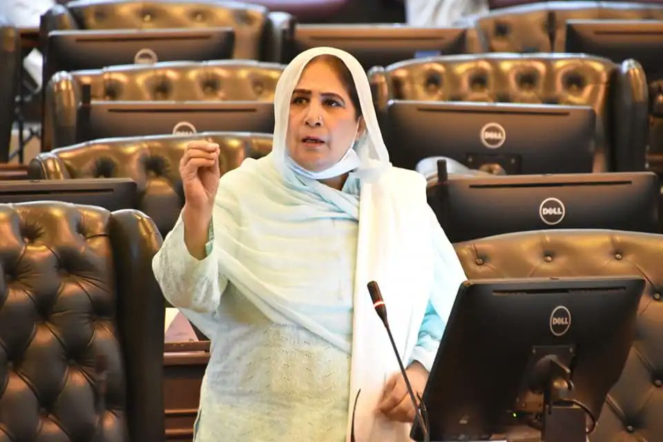 voicepkdotnet's tweet photo. PPP MPA Nighat Orakzai raised alarm on Thursday over the increasing #SexualViolenceAgainstChildren. Exclaiming how the killing of children after #SexualAbuse had created unrest and a sense of insecurity among parents and other citizens.

#EndChildAbuse #Peshawar @MpaNighat https://t.co/bIUCo15aka