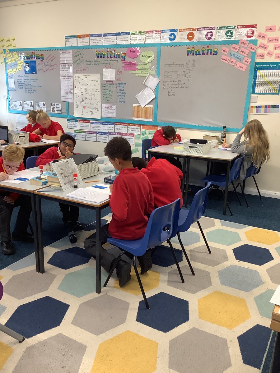 6_stm's tweet photo. You could hear a pin drop as we focus on our short burst writes! #powerfulverbs @talk4writing @6_stm @stm_hull https://t.co/ybdAGOpcHY