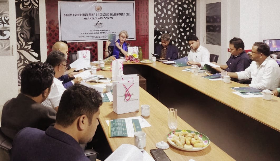 AusCGKolkata's tweet photo. An informative session with the members of the Sikkim Entrepreneurship & Economic Development Cell, where I spoke on the #IndAusECTA and the #IESUpdate, highlighting opportunities for ๐ฆ๐บ-Sikkim cooperation. Much enthusiasm on both sides to promote our joint interests. https://t.co/5HpnLN73TY