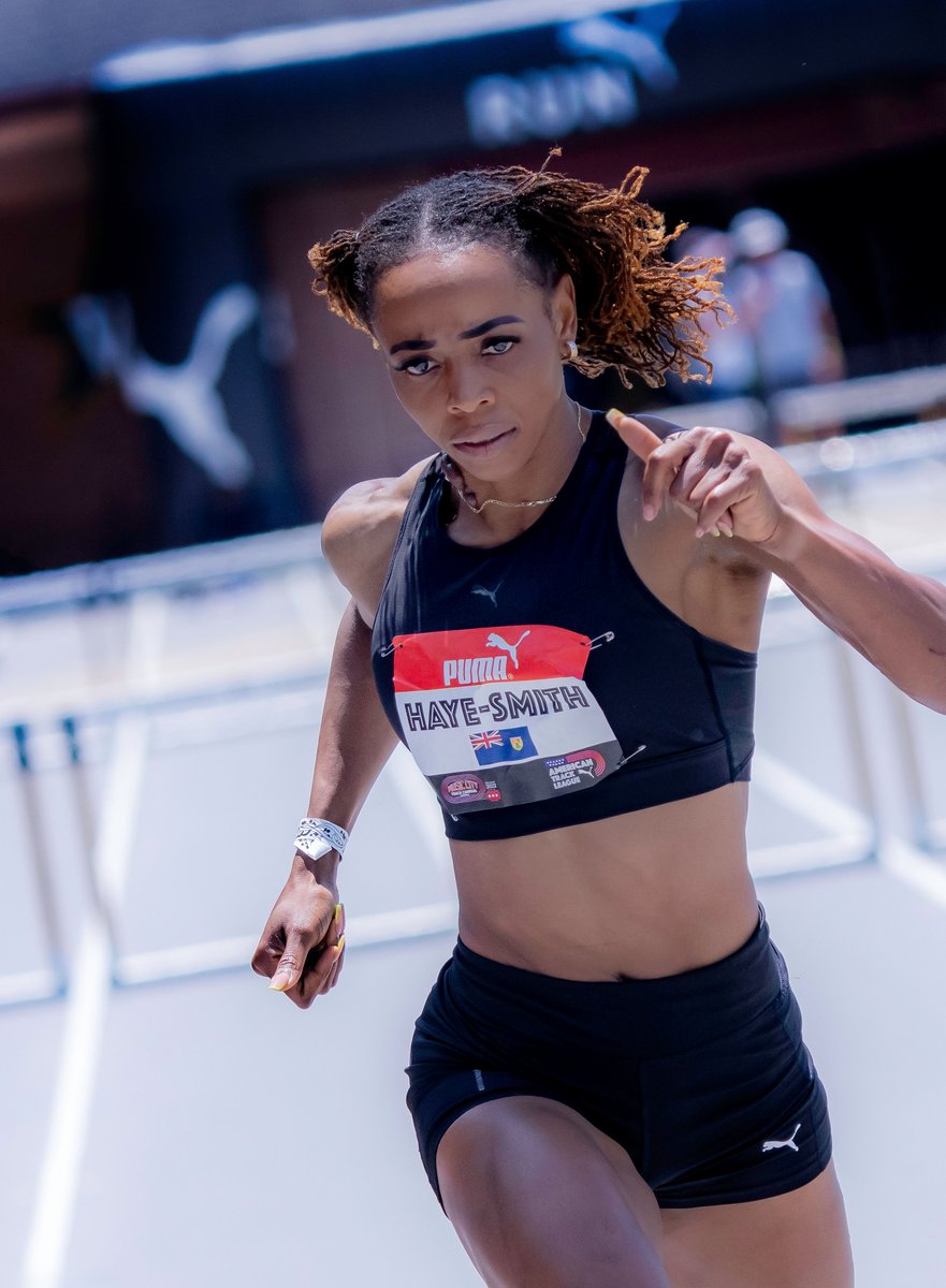 americantrack's tweet photo. Yanique Haye-Smith, 🇹🇨, 400m Hurdles , 2022 Music City Track Carnival Diamond League, 56.72, Nashville, Tennessee.

📸 @pumaperformance 
#400m #400mhurdles #hurdler #runs #recap #friday #fridays #nashvilletennessee #compete #throwback #music #state #party #alwaysaparty #parties https://t.co/7vykW0xrH1