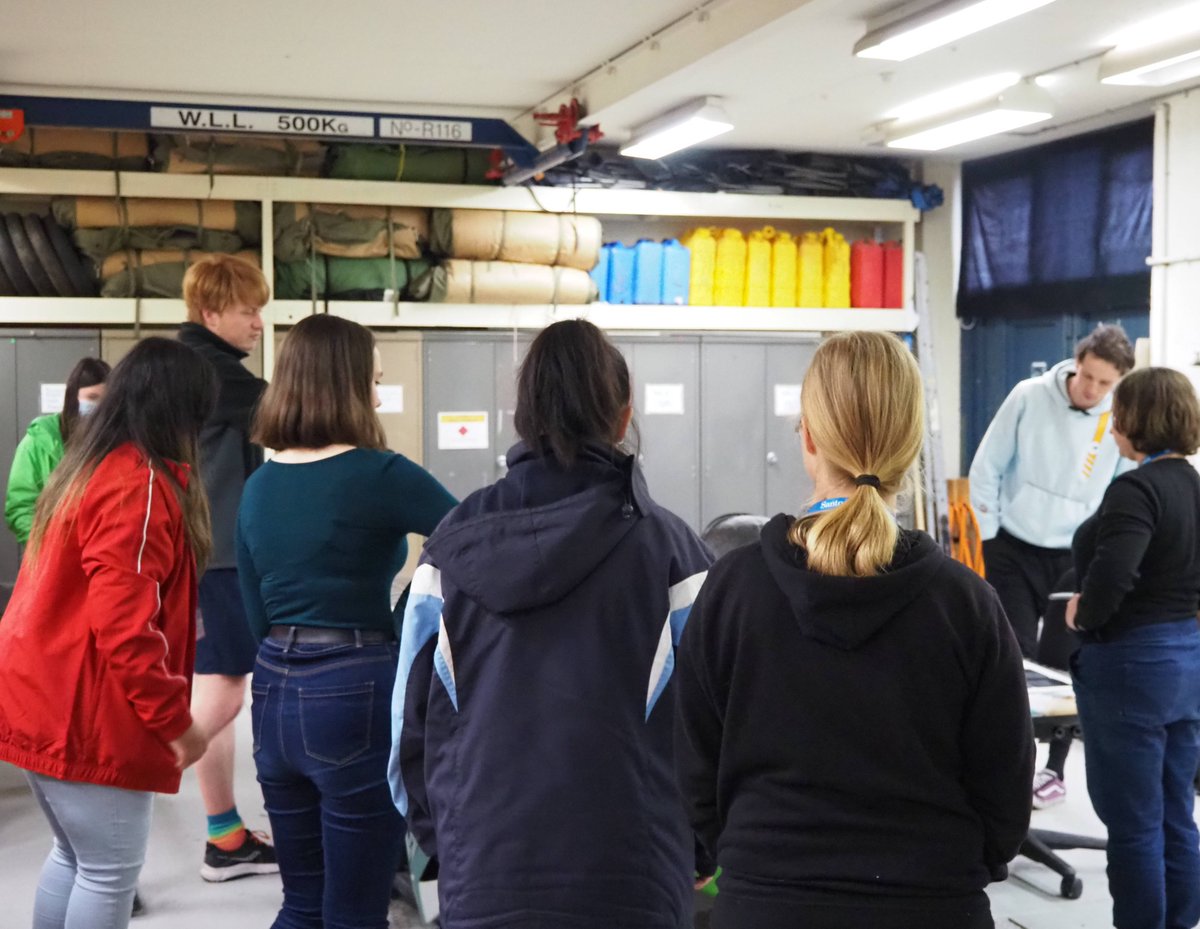 SolarRacingANU's tweet photo. Last Wednesday, the team held a physics outreach session! Students got a tour of the car and workshop, and spoke to our knowledgeable team members. 
#anusolarracing #physicsoutreach https://t.co/utO6OXiXD8