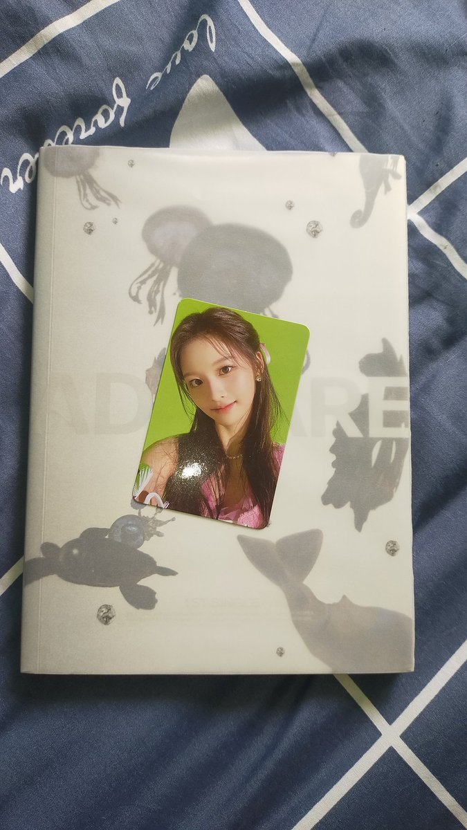 kean_tata's tweet photo. @ayesshop I got my album na 
pulled sullyoon https://t.co/3WmVef2cak