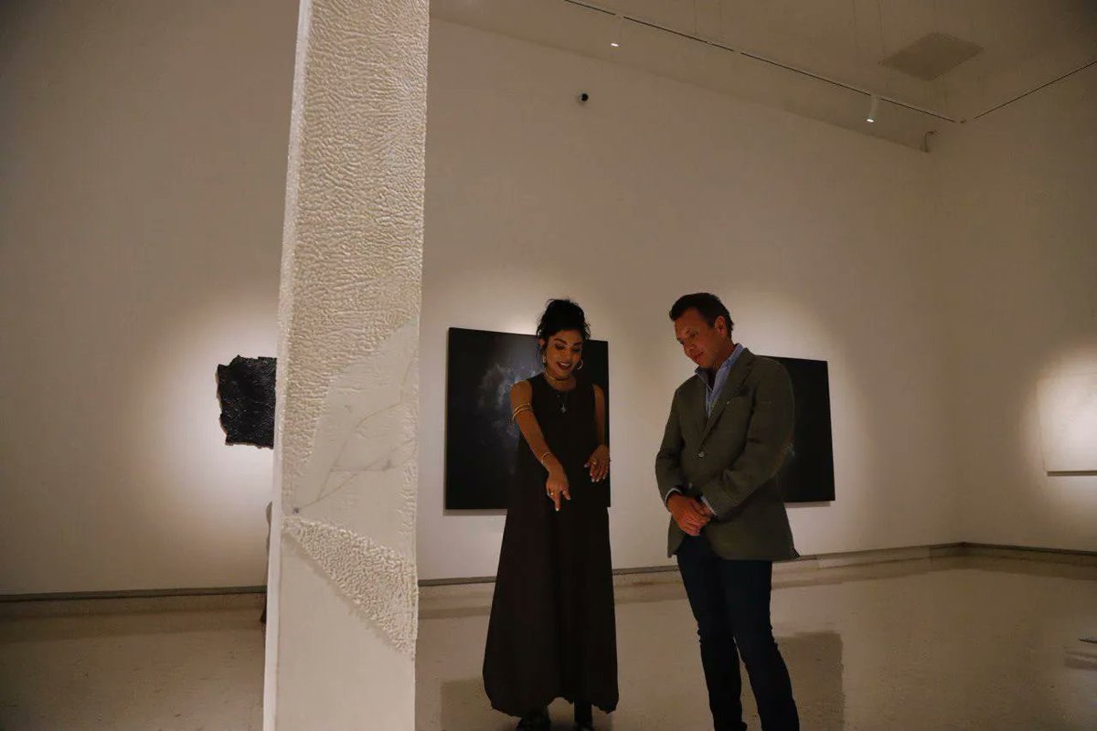 Fue un honor recibir en estos días al alcalde <a href="/PabloLemusN/">Pablo Lemus Navarro</a> y compartir con él mi Silencios Sonoros. 🙏🙏