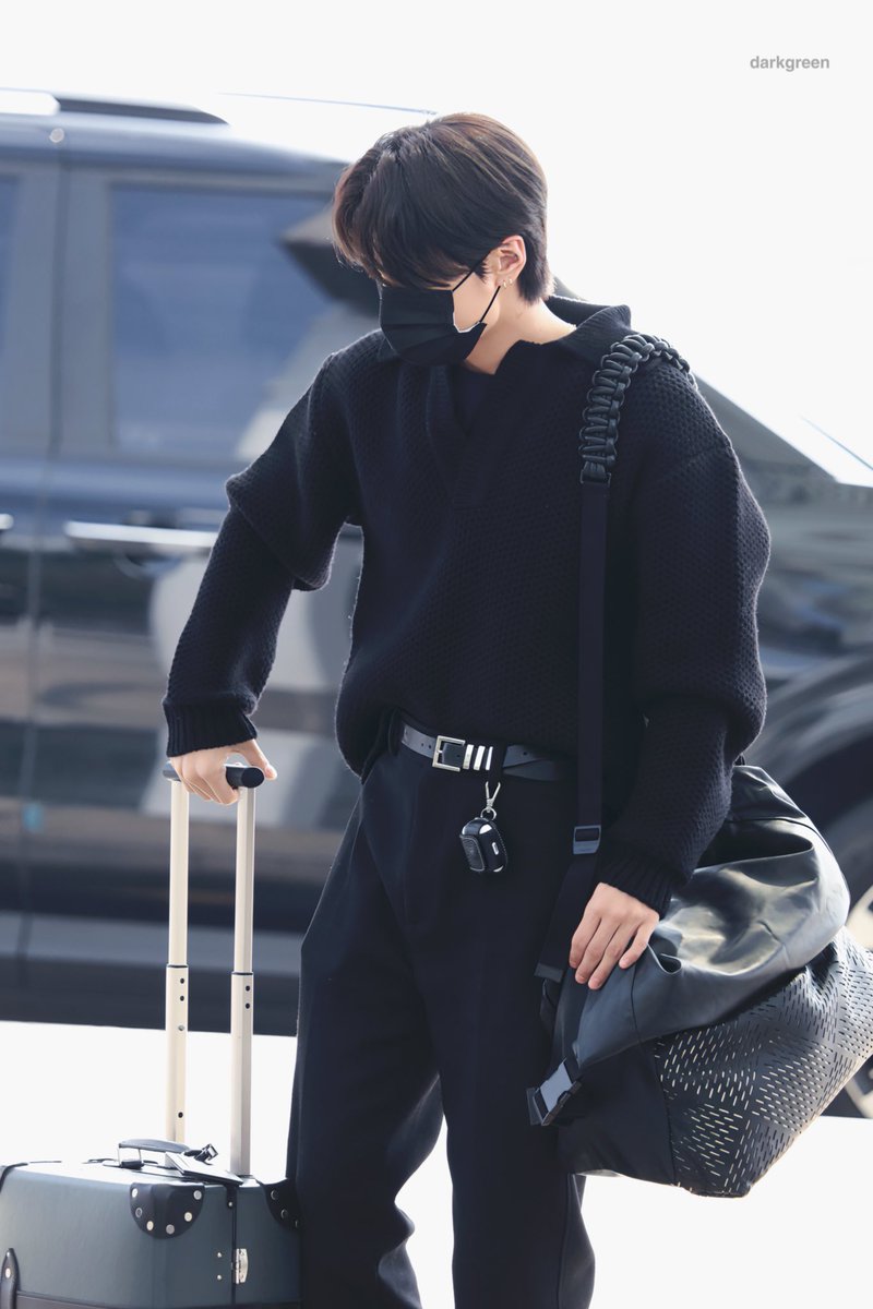 darkgreen_jay02's tweet photo. 0930 ✈️

#ENHYPEN #ENHYPEN_JAY #Jay #박종성 #엔하이픈 https://t.co/iSC67RowFo