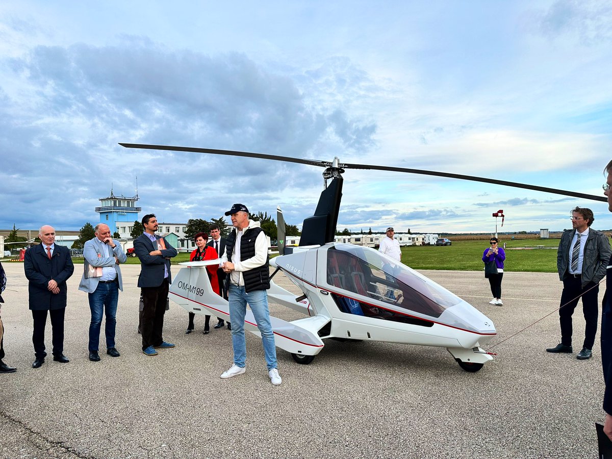 Great 1st day of meetings of 59 🇸🇰 diplomats covering the agenda of economic diplomacy, with successful entrepreneurs in different regions of #Slovakia. “Traveling to the future” with a prototype of 🇸🇰 flying car #Aircar was amazing! @klein_vision #Jokertrike 🧵(1/4) <a href="/SlovakiaMFA/">Slovakia MFA 🇸🇰</a>