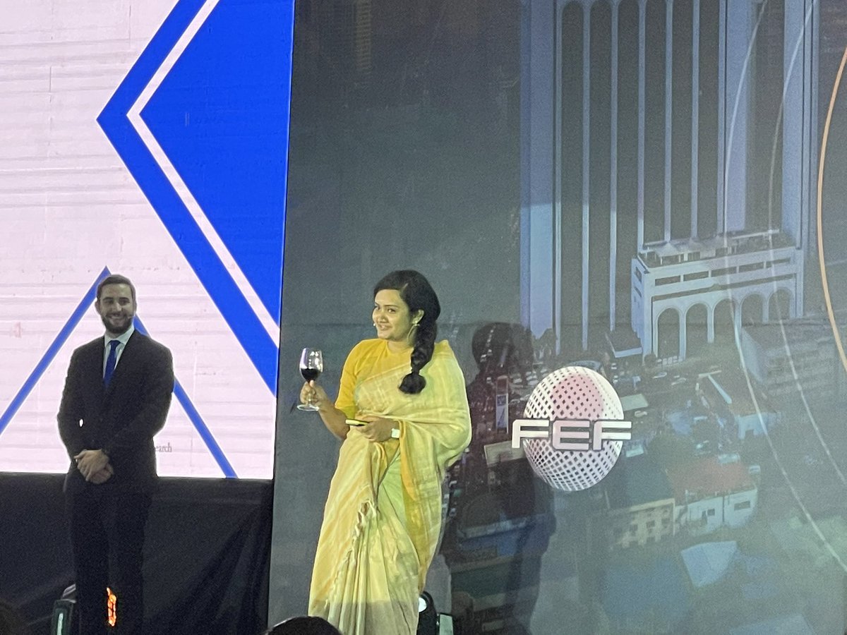 JordNZ's tweet photo. In many states in India women cannot legally work in the hospitality & tourism establishments they are perfectly entitled to drink at. “I should be able to choose my occupation regardless of my gender”. Hear hear!
#ThinkTankSharkTank #AsiaLF22 @AtlasNetwork https://t.co/8bMwjUkNu9