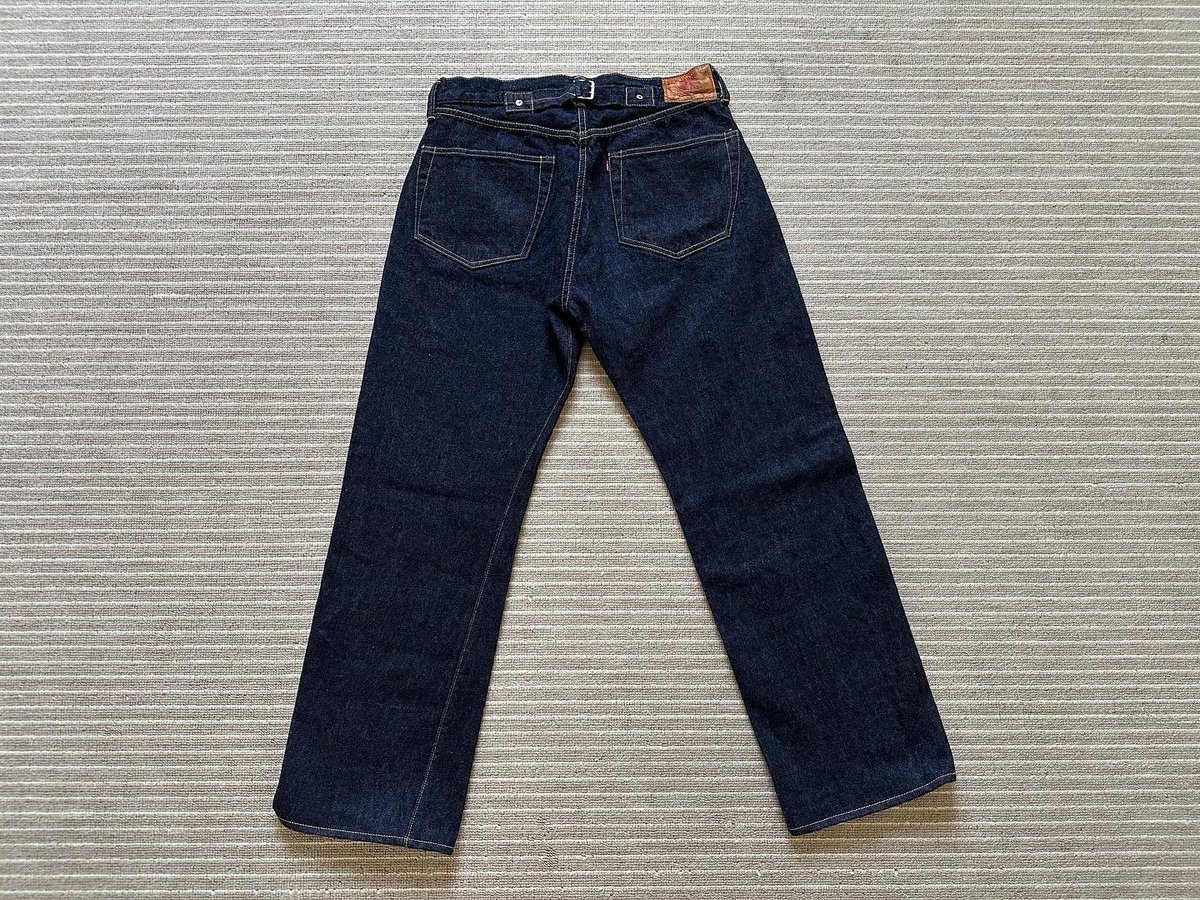 JOYPACIFIC1222's tweet photo. TCB jeans / 30's Jacket & 30's Jeans C
私はデニムメーカーだとLeeが好きなのですがLevi's系のデニムセットアップも1着持っておきたかったので買いました。
#tcbジーンズ
#tcbjeans
#qurious https://t.co/ph84jcSDaM