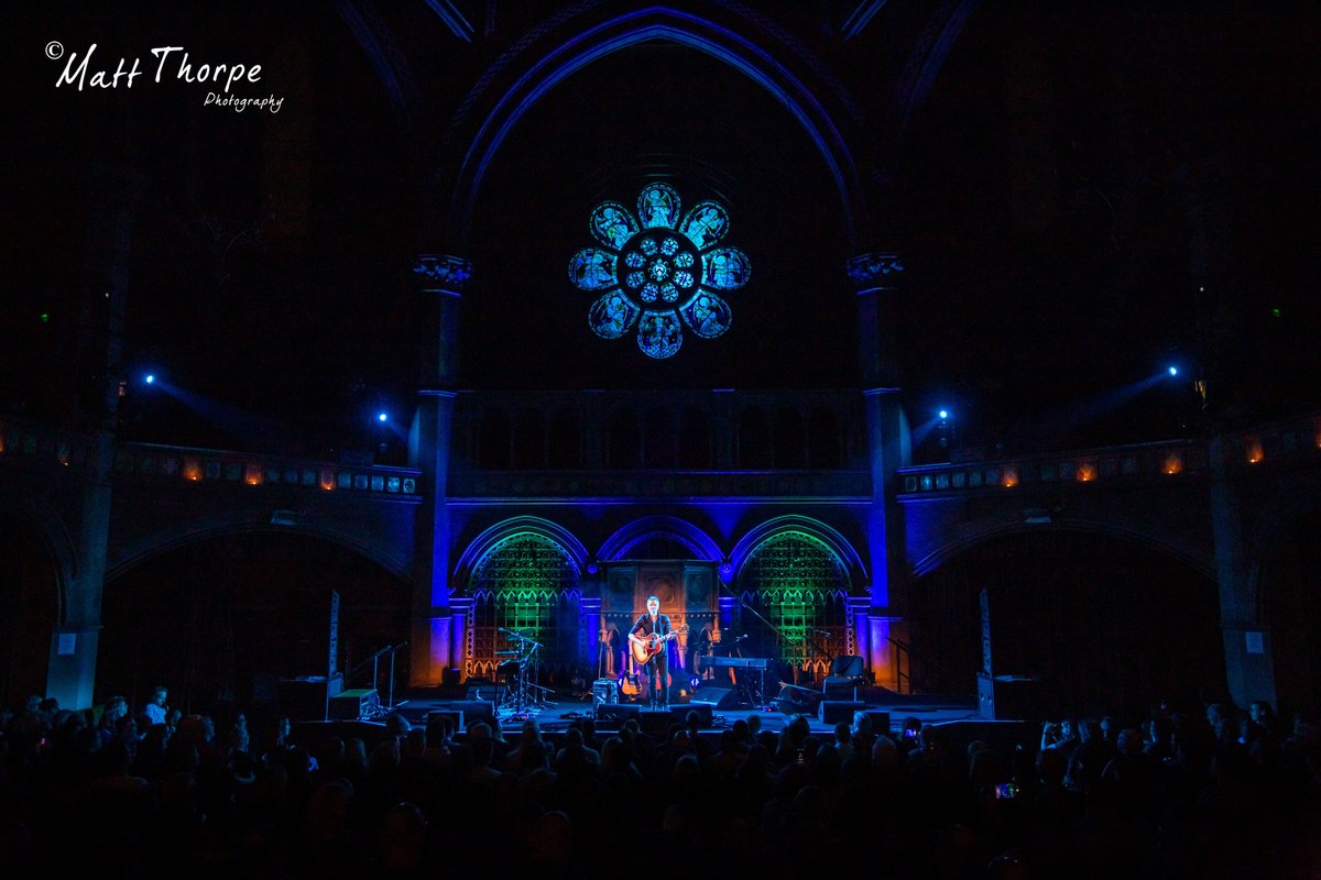Tom McRae and friends performing live at the beautiful Union Chapel. <a href="/tommcrae/">TOM MCRAE</a> <a href="/EvansMcRaeMusic/">EvansMcRae</a> @ShimiRecordsLee <a href="/LowriEvansMusic/">Lowri Evans</a> <a href="/UnionChapelUK/">Union Chapel London</a>