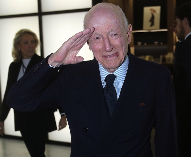 mariobianchi18's tweet photo. Il #30settembre 2016 muore #BernardoCaprotti, imprenditore della ricca borghesia lombarda, famiglia legata al tessile. Dopo un anno passato negli Usa, nel '57 il gruppo Rockefeller lo invita ad entrare in una join venture, la Supermarkets Italiani Spa: nasce la futura #Esselunga. https://t.co/KvGDab8FMP