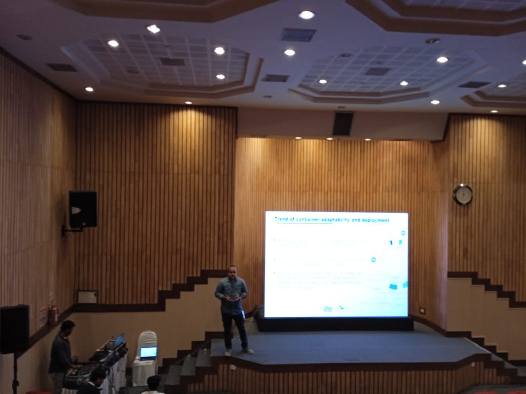OpenSourceForU's tweet image. Mohammad Asif Siddiqui, Staff Engineer, VMware is now on stage discussing “Data Management in Container and Multicloud Era” at our Data &amp;amp; Bases: Open Source Rocks! Track in Hall C at Open Source India 2022.

#OSI2022 #OpenSource #Bengaluru #Kubernetes #Developers #DevOps  #OSI