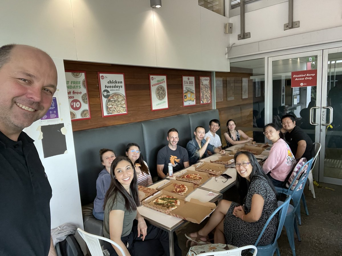AntoBeck's tweet photo. Cellomics Innovation Forum at @UQ_News with @jessicacmar @Quan_Nguyen_UQ #NovaSeqX on our lips with a bit of #DRAGEN as well. @illumina @LawrieWheeler #pizza and #science https://t.co/hXmvWqkeI2