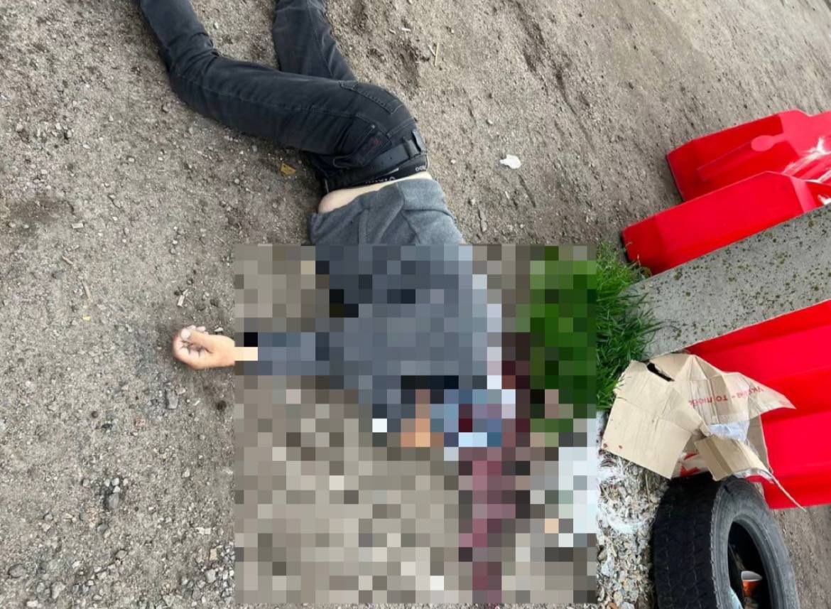 maksymeristavi's tweet photo. 23 slaughtered ukrainians in this morning‘s russian terrorist attack on a humanitarian convoy in zaporizhia, local authorities confirm

https://t.co/bjmcgAk3nf https://t.co/D0deXiLIdA