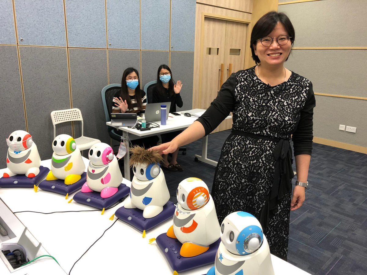 CUHKofficial's tweet photo. #WITSA are well known as the #Oscars of information & communications technology industry. #CUHK Prof. Catherine So & her team have been awarded runner-up in E-Education & Learning Award category, making them the only team from HK to receive the honour. https://t.co/YhscCvFfPb https://t.co/Fp00bhyRZy