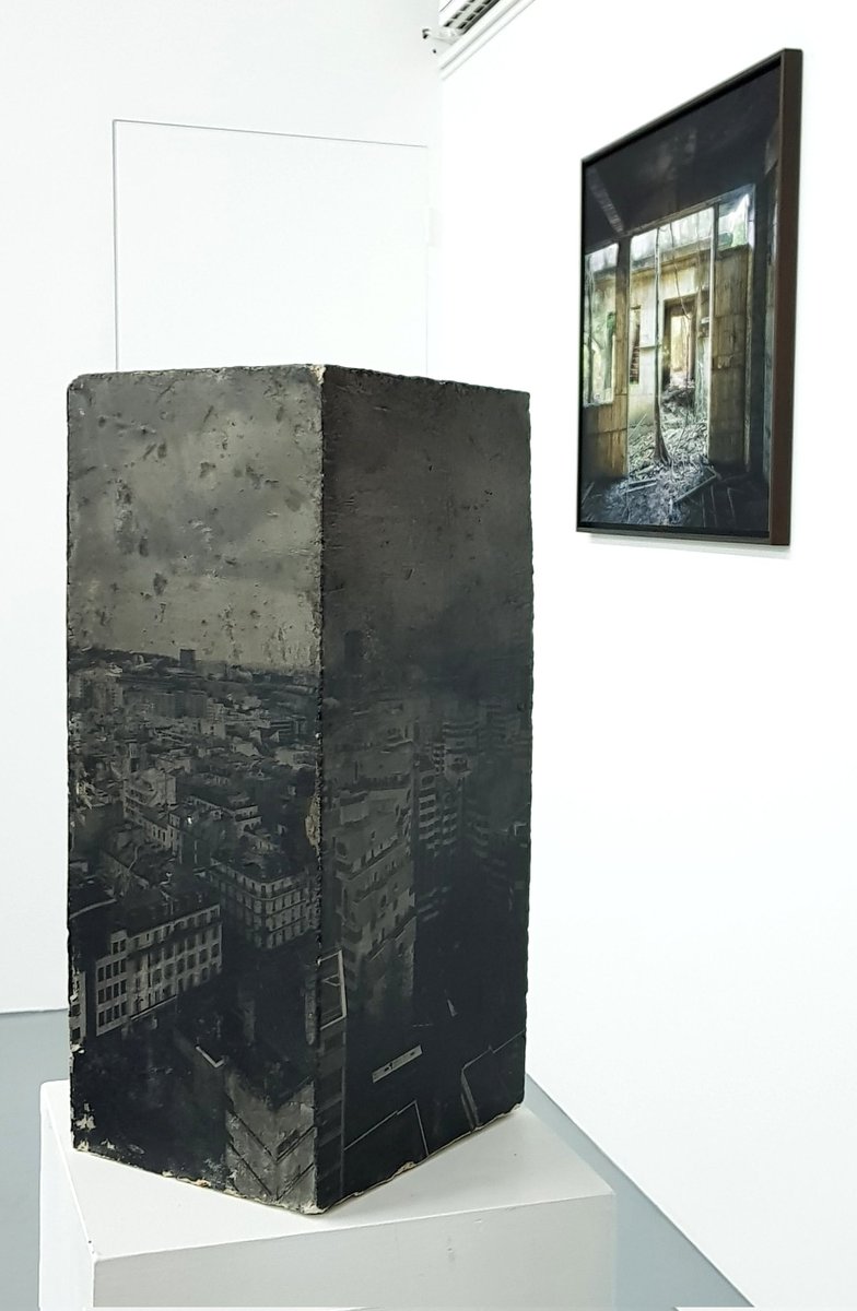 GlauqueLand's tweet photo. Très cool d'avoir pu découvrir hier les nouvelles photos (certaines sur béton !) de @jorionthomas à l'expo "No Man's Time", galerie Esther Woerdehoff, 36 rue Falguière, Paris. https://t.co/V4MpFdGtDi