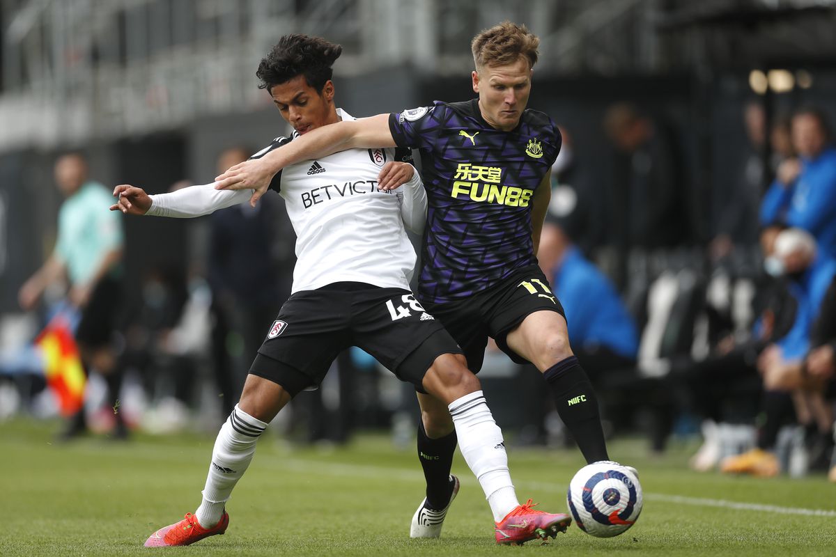 B88_Official's tweet photo. Premier League Game!⚽️
Fulham vs Newcastle, Tomorrow at 10:00 pm.
Which is your favorite team and win this game?
Let’s support your team at B88 now!
👉https://t.co/F7DrDyes4J
#B88 #OnlineCasino #Fulham #Newcastle #Sportsbook #SportsBetting #EPL #OnlineBetting #PremierLeague https://t.co/kyWbAxNttz