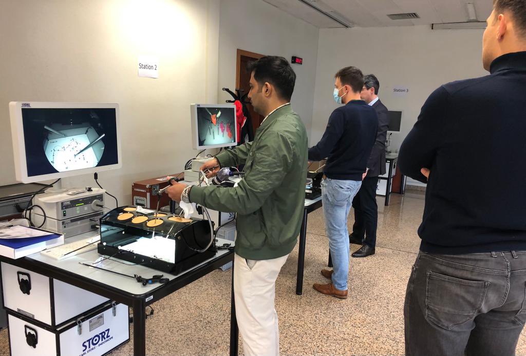 European School of Urology (EAU ESU) (@urowebesu) on Twitter photo Ready for day 2! #esulaparoscopy22 Delegates getting the chance to practise E-BLUS <a href="/kallidonis_p/">PKallidonis</a> <a href="/PaoloUmari/">Paolo Umari</a> <a href="/AliSerdarGozen/">AliSerdar Gözen</a> Ready for day 2! #esulaparoscopy22 Delegates getting the chance to practise E-BLUS <a href="/kallidonis_p/">PKallidonis</a> <a href="/PaoloUmari/">Paolo Umari</a> <a href="/AliSerdarGozen/">AliSerdar Gözen</a>