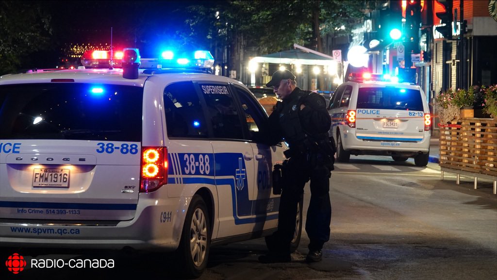 Vers 0h40, un homme de 23 ans a été poignardé au haut du corps à l’intersection du boul. Saint-Laurent et Prince-Arthur suite à une altercation avec plusieurs individus. La victime a été transportée vers un centre de traumatologie de Montréal où l’on ne craint pas pour sa vie.