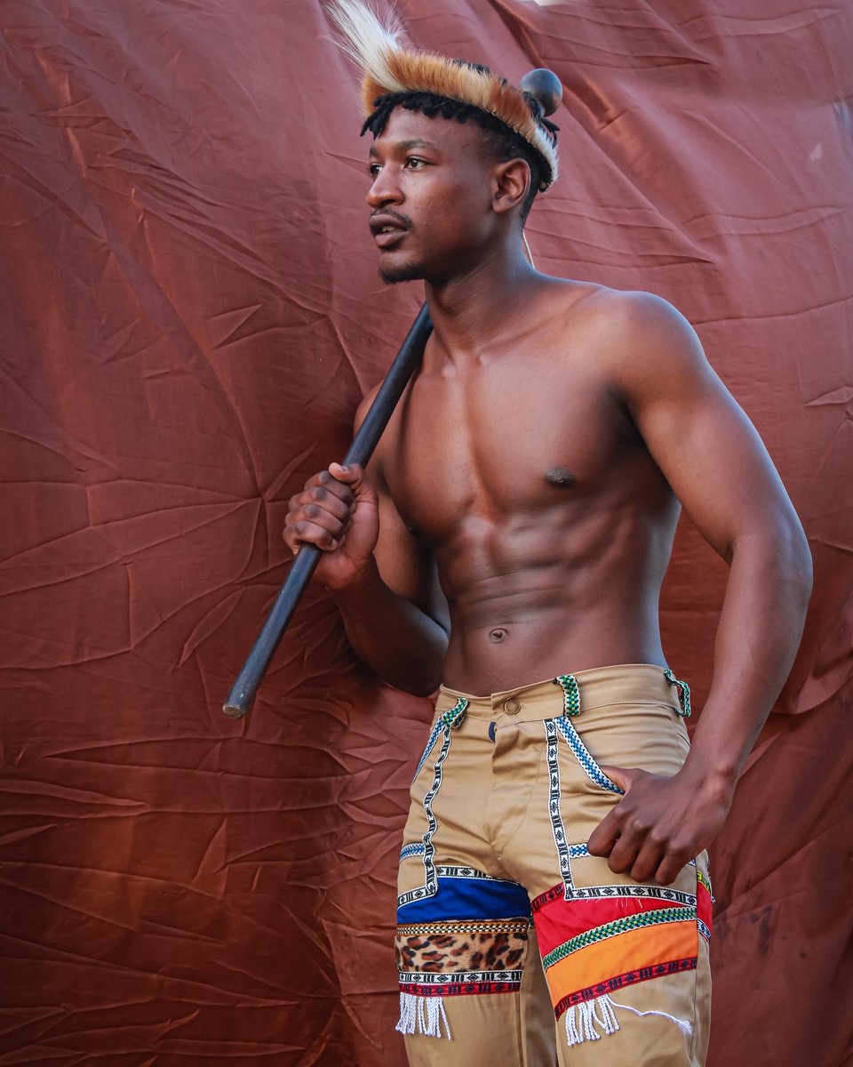 NgemarSmiso's tweet photo. Heritage month 

#hertagemonth #HeritageDay #myheritage #shakazuluday #SHAKAZULU #model  #modeling #scoutmeboss #scoutme https://t.co/ly3GJ9F8yu