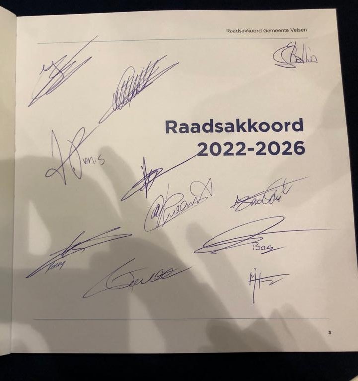 De handtekeningen zijn gezet. <a href="/RaadvanVelsen/">Gemeenteraad van Velsen</a> heeft gisteravond unaniem het Raadsakkoord 2022-2026 vastgesteld. Een goede basis om de komende vier jaar hard aan de slag te gaan voor een beter Velsen!