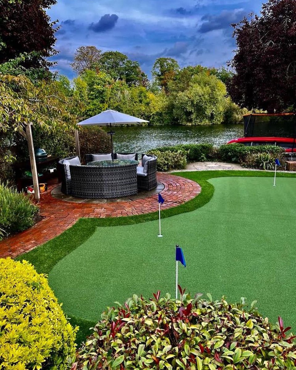 Golf4Home's tweet photo. Before and After Photo 👇

Email us at sales@golf4home.com for a free no obligation quote and design.

#golf #golfswing #golflife #letsgetgolfready #golfr #golfstagram #golfclub #golfcourse #putting #puttinggreen #garden #gardeninspiration #gardendesign https://t.co/hgXjefoiP3