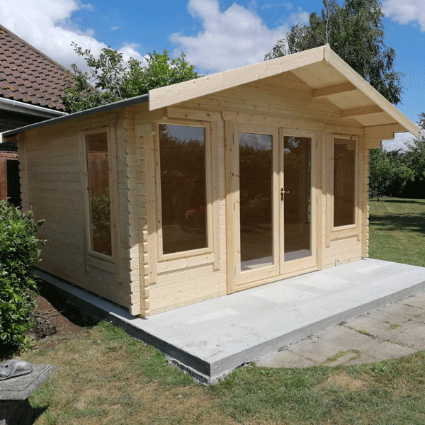 lemonfencing's tweet photo. Woodlands cabin offer extended! 10% off the building price until 31st October! Big savings! 28mm and 44mm building options available and a multitude of sizes and designs to choose from! Finance is available on orders over £1000 too! #Lemonfencing #Cabins #Sale #Southend https://t.co/IiXNqdutxO