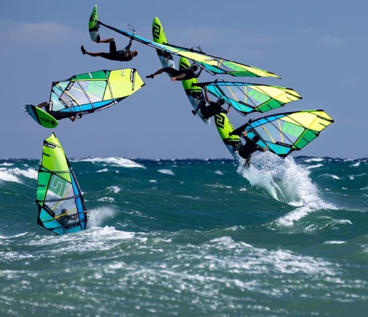 Apalagakis's tweet photo. 1 Handed✋-1 Footed🦶Backloop!👻
📷: @s.k_extremeactivity 🙏🔝
@patrikwindsurf | @surftoys.gr
#windsurfing #wave #onehanded #onefooted #backloop #move #patrik #surftoys #xcel #vayu https://t.co/Hh9PfBBcKV