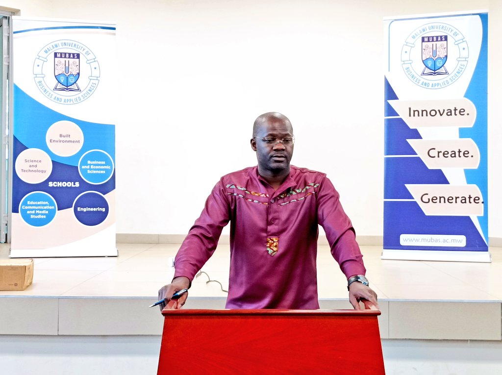 cmakuwa2's tweet image. The Patron for SOFTEC delivers his remarks at the beginning of the Regional Climate Justice Youth Forum at #MUBAS organised by @NYNCC1 @ConcernMalawi @aej_malawi @JCED_Malawi @UNDPClimate @undpmalawi