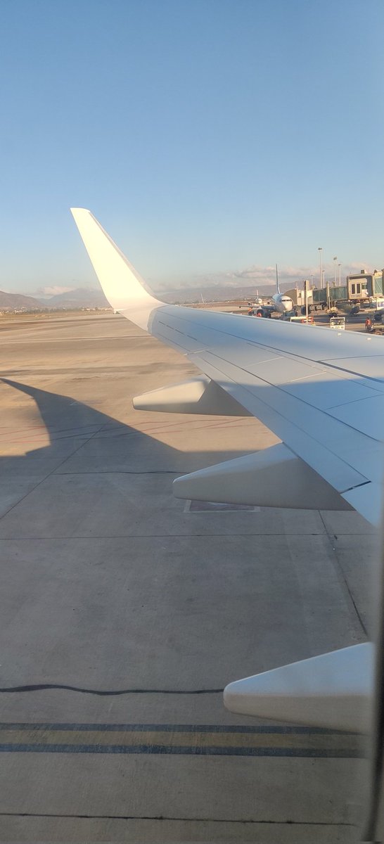 Sigo aquí <a href="/AirEuropa/">Air Europa</a>