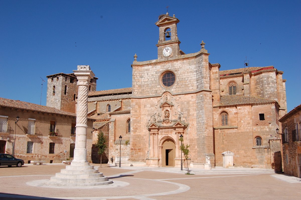 adecoar_arlanza's tweet photo. El conjunto amurallado de #Mahamud posee una de las plazas más bellas de Burgos, donde estos días se celebra la festividad de #SanMiguelArcángel
@LermaTurismoCIT @RutaVinoArlanza @BurgosTur
Foto: #Arcay 💕 https://t.co/V2niSLojDz