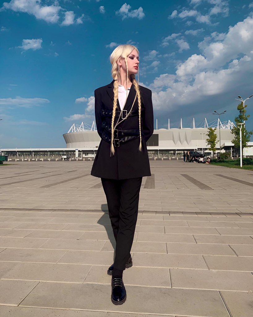 NEVADA_cdg's tweet photo. ⌜ CONCEPT PHOTO ⌟

۰ ONEUS — BRING IT ON ۰

SEOHO 🦅

𓏸𓂃
@official_ONEUS ◜ ♯ : #oneus #kpop   #seoho #coverdance #coverdancekpop https://t.co/25mMdyZ85d