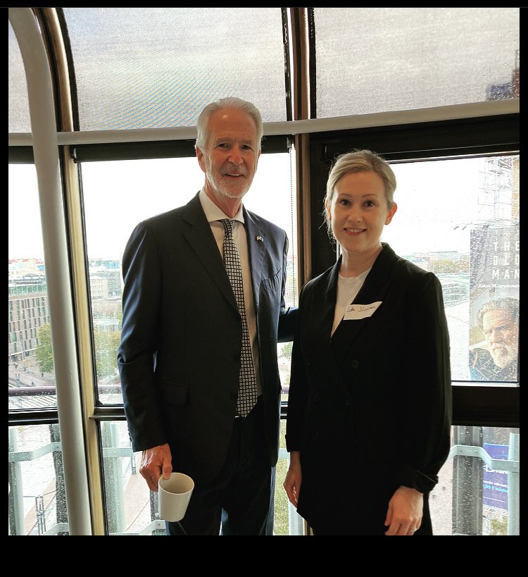 Lotta_TJ's tweet photo. Wet socks but wonderful company when the U.S. Ambassador to Finland, Mr. Douglas Hickey hosted a @FulbrightFIN breakfast. Mr. Ambassador underlined that US-Finnish co-operation is crucial, not only within military, but on other levels as well, such as academic and professional. https://t.co/PMWWTrKqCr