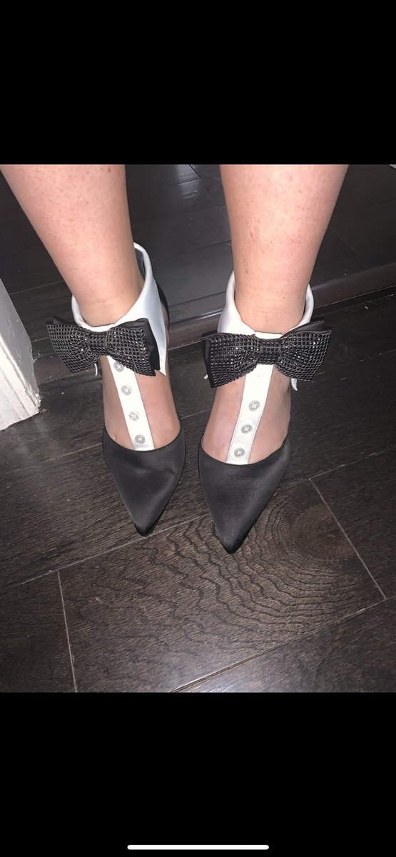 GoddessBella10's tweet photo. I really can use a foot massage dm if your up for the task 😉#feet #feetfethish #feetworship #feetmistress #nsfw #paypig #paypiggie #FinDom #bdsm #doggy #FIFA23 #PonniyinSelvan1 # https://t.co/9QU7Bnx67m