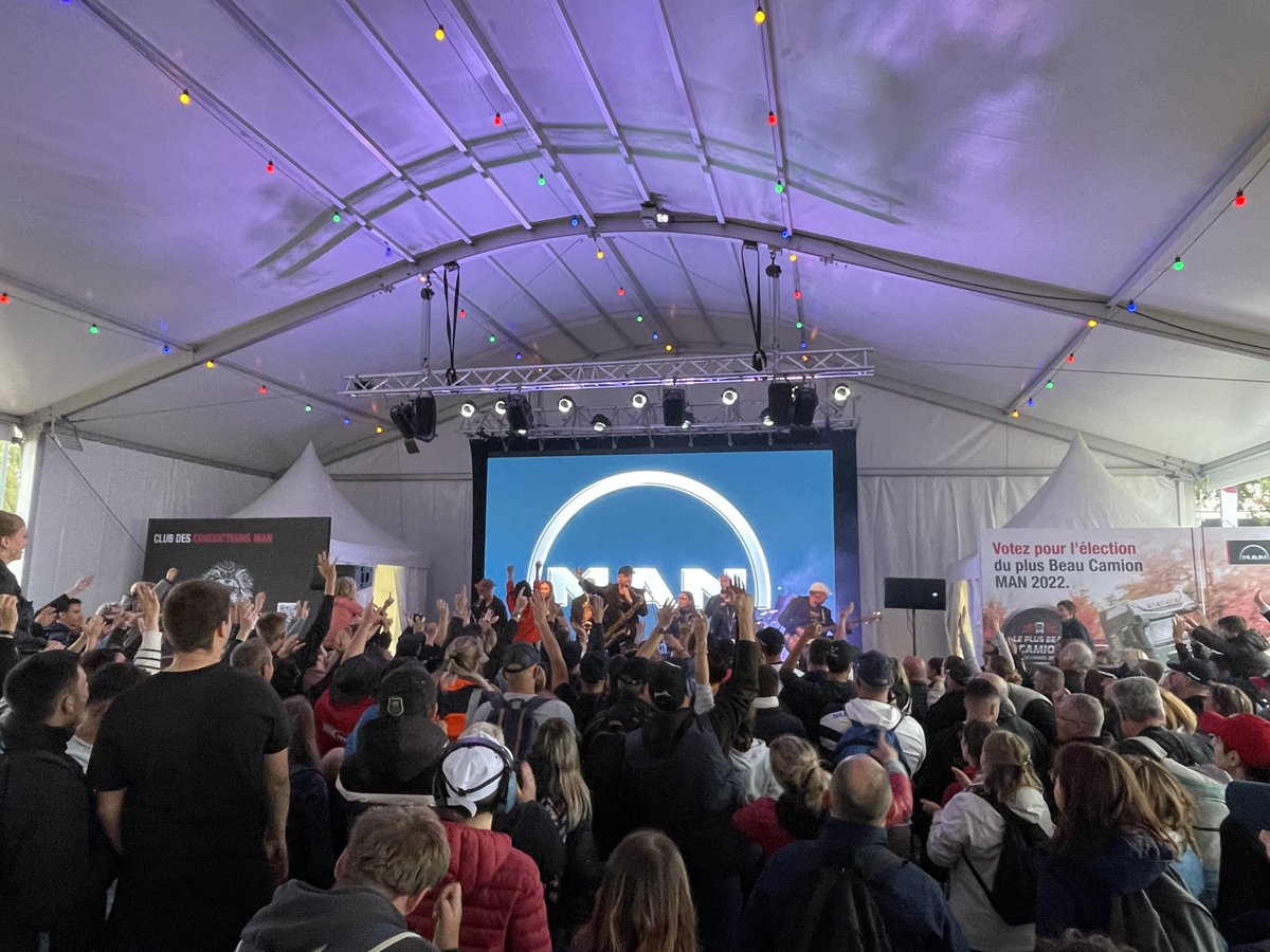 Pour les #24hdumans <a href="/MANTruckBusFr/">MAN Truck & Bus France</a> nous a confié la gestion #logistique, la conception et les animations de son #stand.
Election du plus beau camion décoré, distribution de #goodies, #concert, animations pour les enfants… Tout était prêt pour accueillir les 70 000 visiteurs 🚚