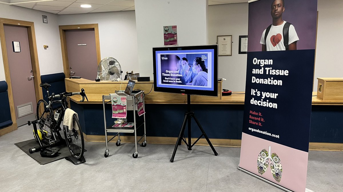 Dr_CriticAli's tweet photo. All set up and ready to go! #RaceForRecipients @teamwghicu @NHS_Lothian @scotorgandonor @Scotland_OTDT https://t.co/p5d2sADTDE