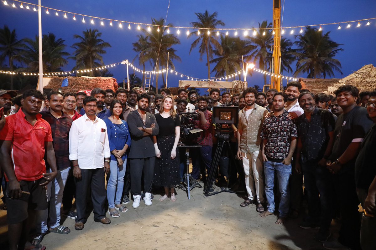 #Prince wrapped up with a song shoot. Meet you all in theatres this Diwali 💥 @Siva_Kartikeyan @anudeepfilm @maria_ryab @manojdft @Cinemainmygenes #Sathyaraj @Premgiamaren @SVCLLP @SureshProdns @ShanthiTalkies @Gopuram_Cinemas @AdityaTamil_ #Prince #PrinceFromDiwali2022