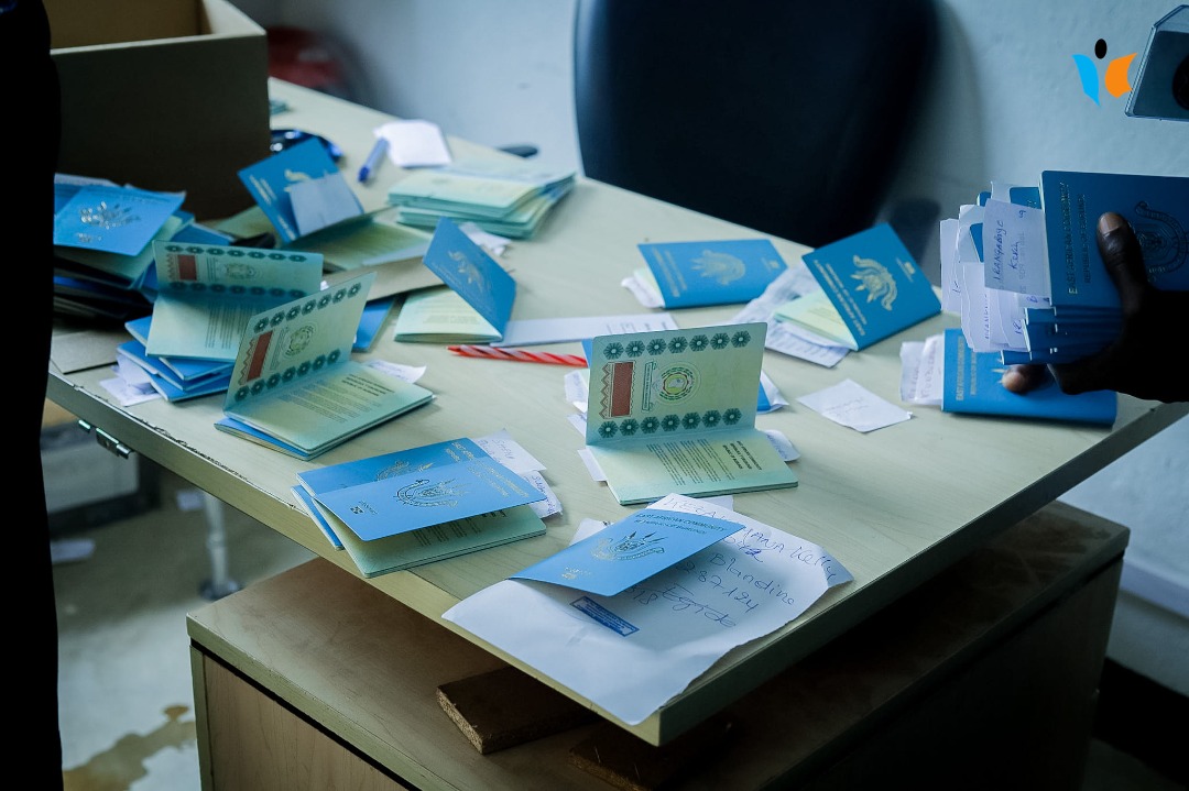 MagazineJimbere's tweet photo. 🔴 Digitalisation du Commissariat Général des Migrations: les demandes de documents de voyage (passeport, laisser-passer, visas...) se feront désormais en ligne via le site: https://t.co/q7xdWjHqyZ

✍🏾 Annonce du @MininterInfosBi ce 30/09/2022 https://t.co/iM5ex3jor7

#Burundi https://t.co/qoZrSyqRtS