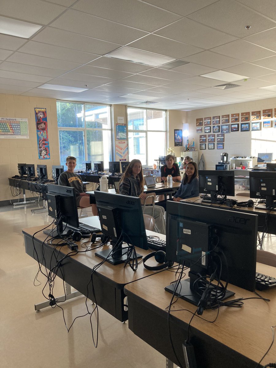 srastricklin's tweet photo. Thank you to everyone who allowed us to use your classrooms/conference room so DP 2 Spanish students could record presentations about long term solutions for environmental problems in Spanish-speaking countries. https://t.co/iNnsAzvL8m