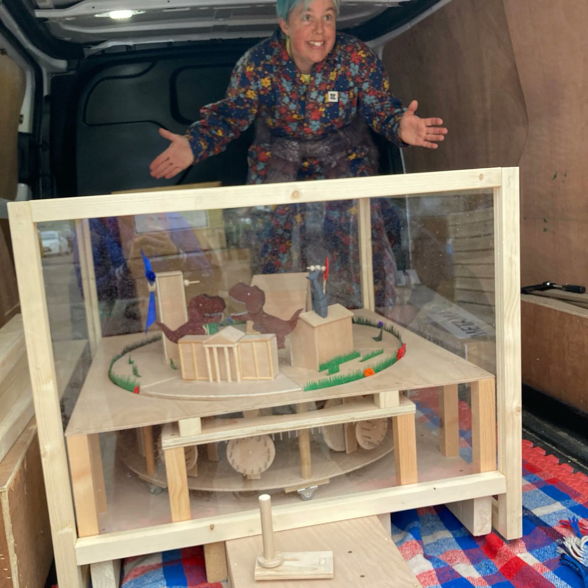 tinyideasoxford's tweet photo. You’ve got until the end of Sunday to see and play with the wonderful Oxford in a Spin automaton @onegoodturntoys built for the festival! It’s in the gallery at @TheNorthWall - don’t forget to get your free Tiny Ideas stickers whilst you’re there! #tinyideas2022 https://t.co/dOxfVKaLPm