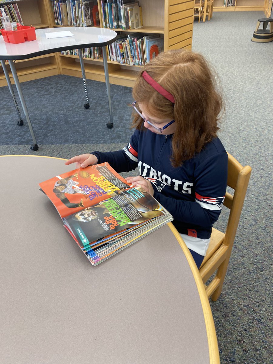 MrsSheroff's tweet image. Exploring the library! 📚😃