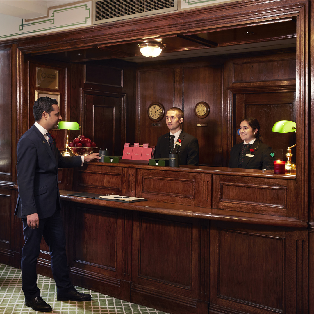 red_carnation's tweet photo. It's #NationalHospitalityDay!
Our teams are passionate about their roles and dedicated to providing an excellent experience for all guests. If you would like to be part of the #RedCarnation team, head to our current vacancies on our website. https://t.co/J4diEEPDwP
