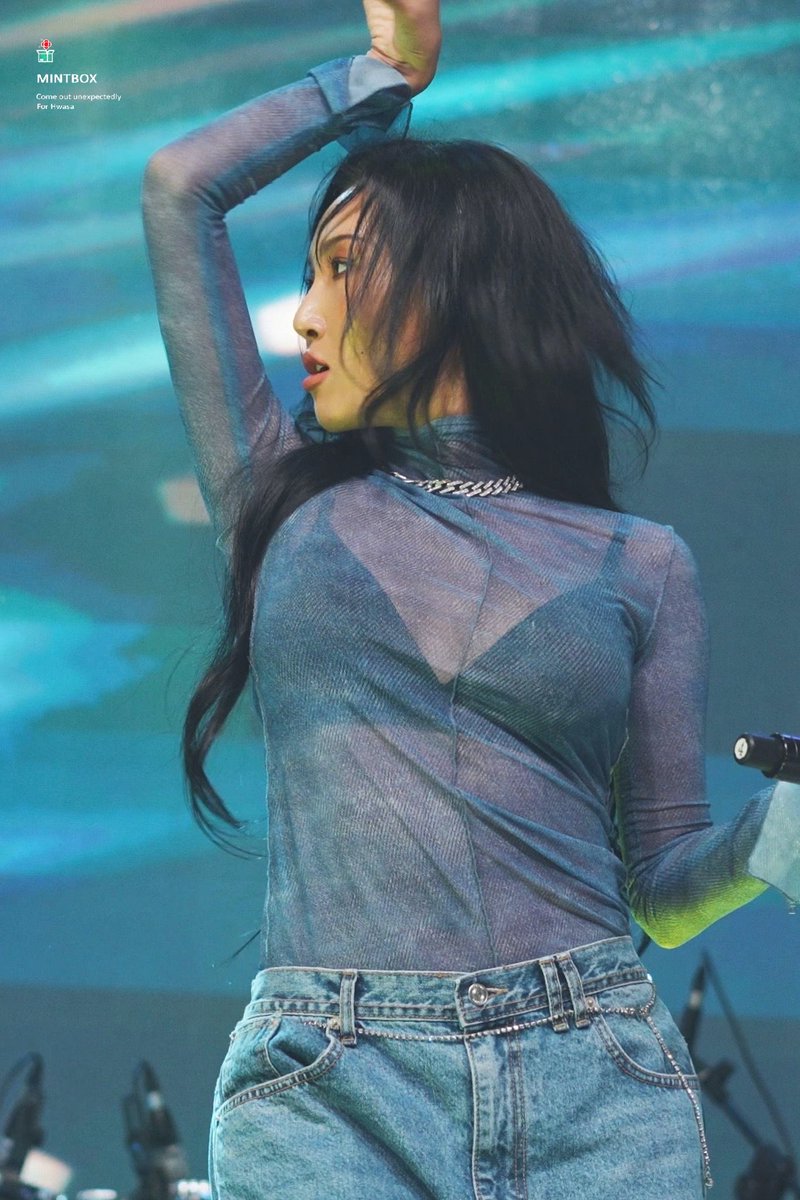 mintbox_0619's tweet photo. 220930 명지전문대 축제 프리뷰

#마마무 #화사 #Hwasa

죽겠어요….. https://t.co/Evi60bKrk0