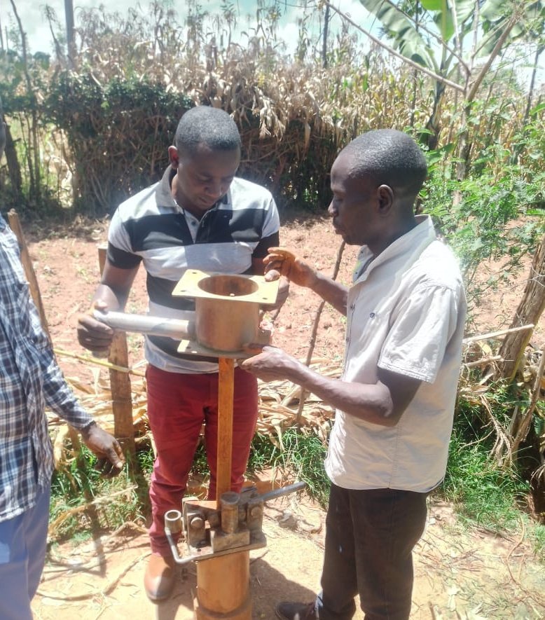 MinistryWest's tweet photo. REPAIR:
Pser Borehole in Mnagei Ward was rehabilitated and is now accessible to the public for use. https://t.co/wLuU4arlYc