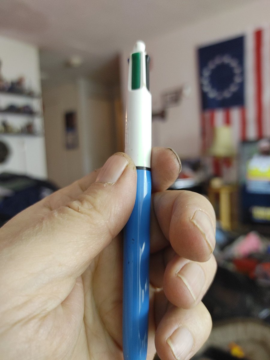 DukeOfNE's tweet photo. @brclothwrites I like black better. Some people believe that blue can't be copied. They're very wrong. #ItsAMyth
This picture is of the kind of pen that I always use. https://t.co/QELFa1ssA5