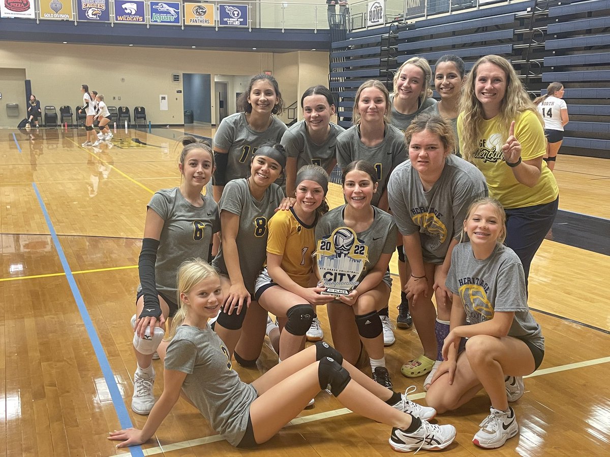 HMSVB8's tweet image. #FlashbackFriday to our B team girls’ Battle of The Birds FIRST PLACE WIN in the Liberty Eighth Grade tournament last Saturday! We are so proud of them!!! 💙💛🦅🏐 @LNEagleVB @heritagescoop  @HMSEaglePride