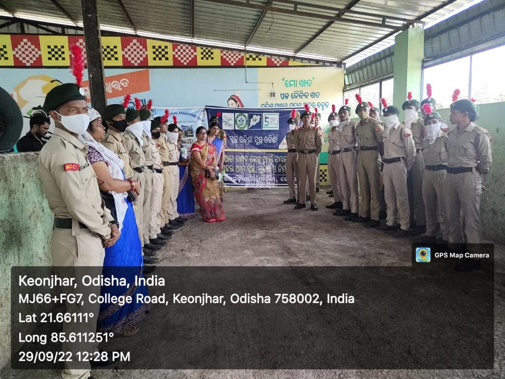 SonalikaMahant1's tweet photo. 14(0) BN NCC 
Dd (auto) college, keonjhar https://t.co/oDhz318ZN8