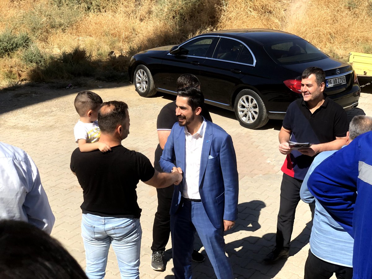 batmandadeva's tweet photo. İl Başkanımız Melik Müjdeci ve parti heyetimiz geleneksel hale gelen "Cuma Buluşmaları" programında bu hafta merkeze bağlı Diktepe Köyü'nde vatandaşlarımızla bir araya geldi. 

💧🌱 https://t.co/LJA6HEudwR
